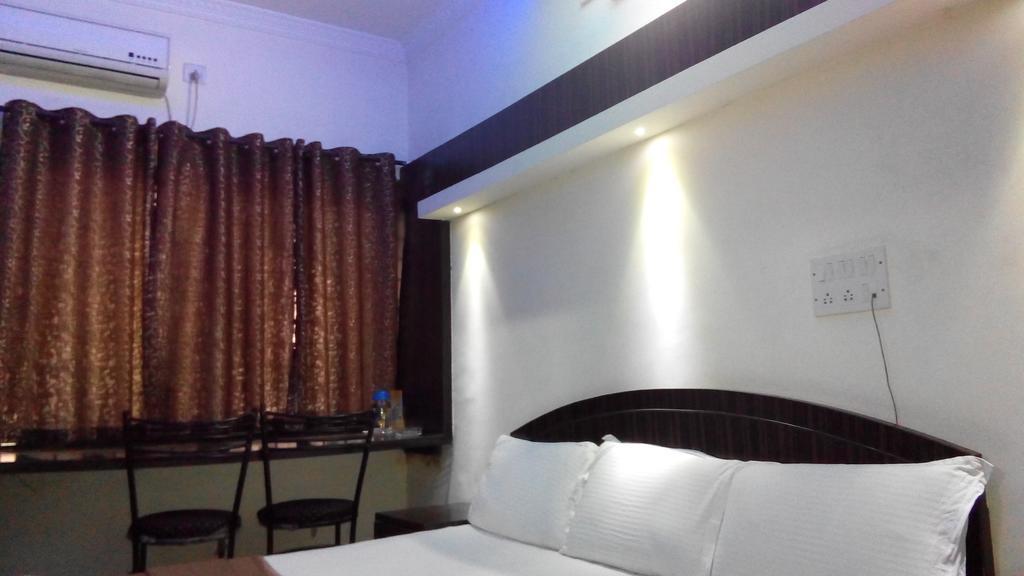Hotel Richmond Residency Bangalore Exteriör bild