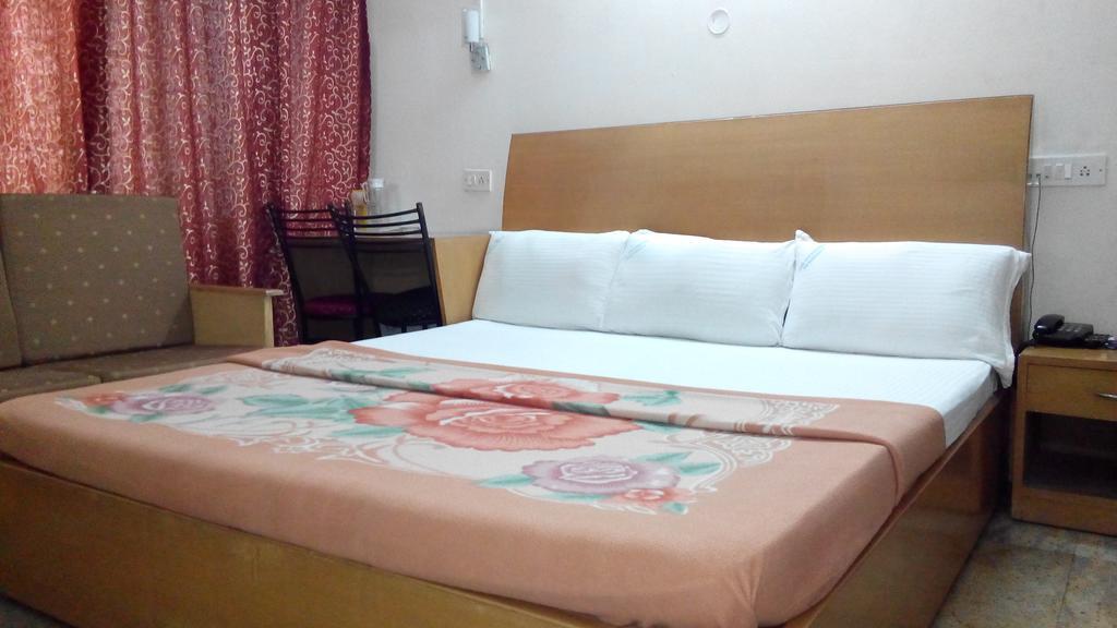 Hotel Richmond Residency Bangalore Exteriör bild